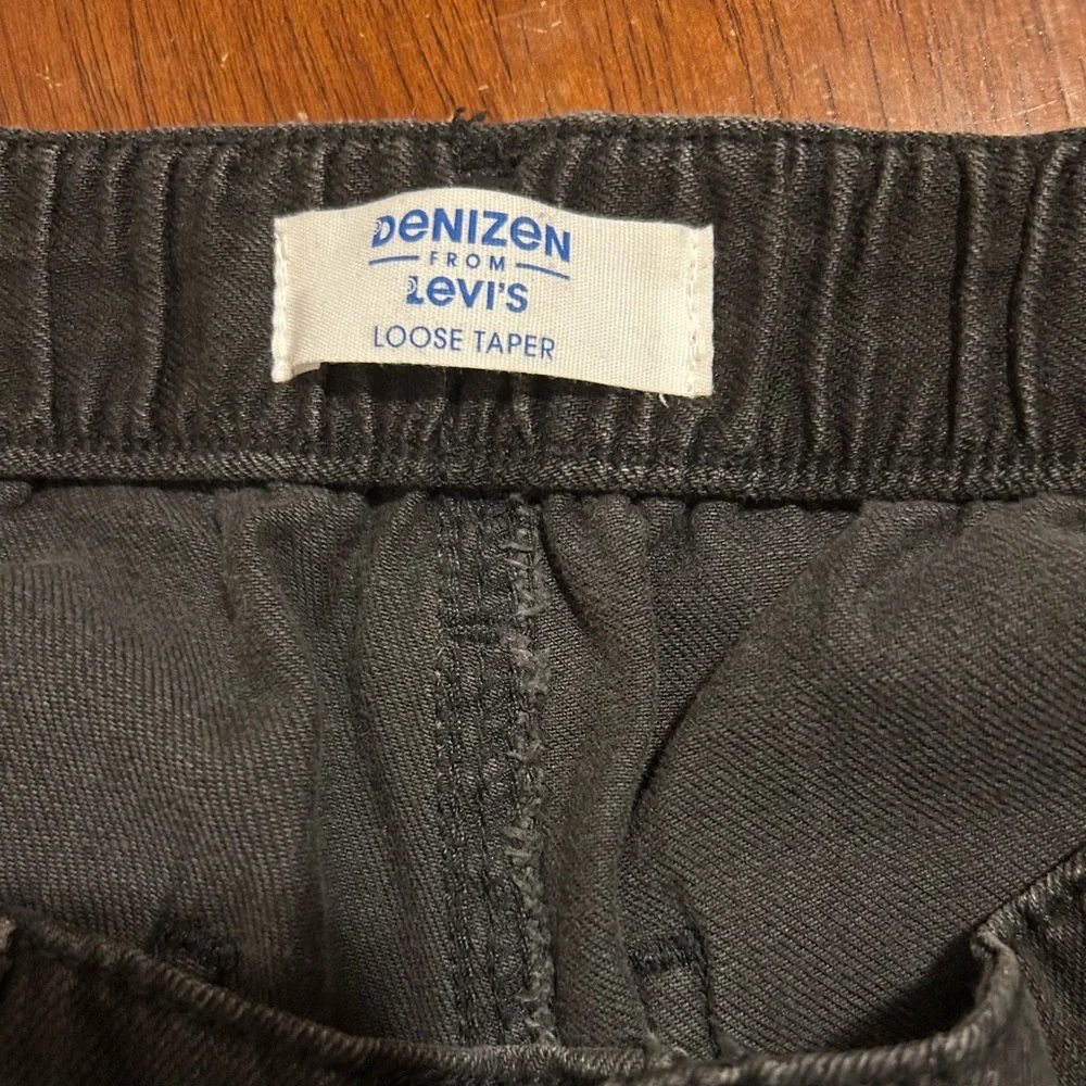 Denizen from Levi's Charcoal Black Loose Taper Womens Jeans Size 6 W28 High rise